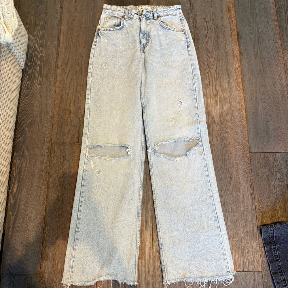 Zara Wide Leg Distressed Light Wash Women’s Jeans